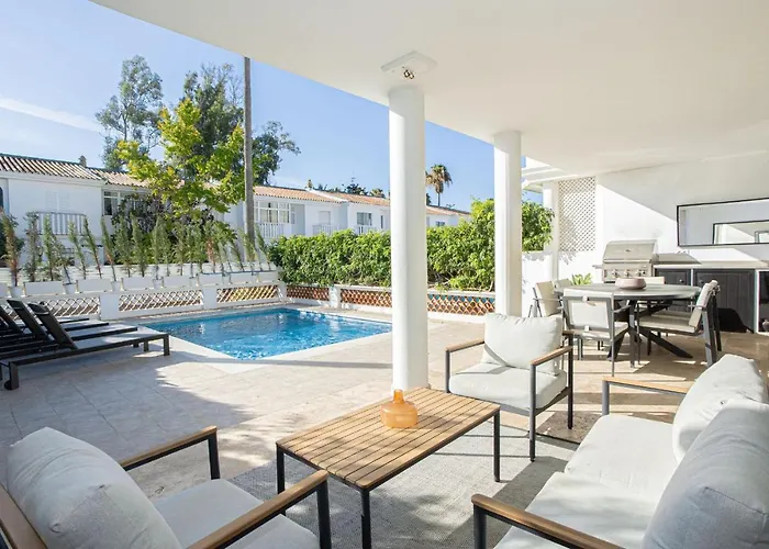 Charming Townhouse/5bedrs/front Beach/private Pool * Marbella